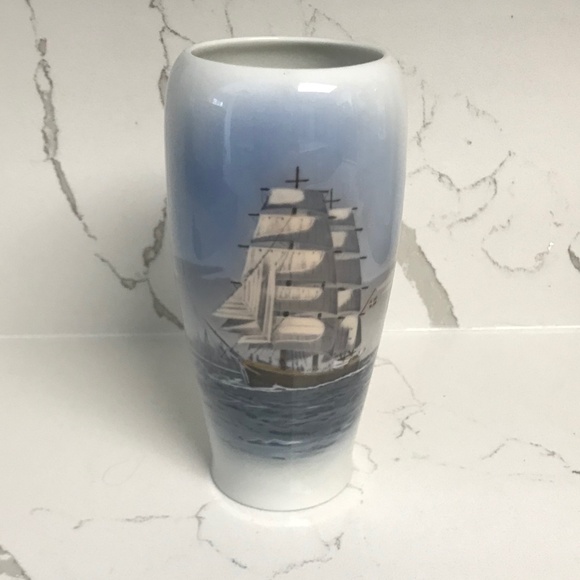 Vintage Royal Copenhagen Denmark Vase Clipper Ship #4570 Signed - Picture 1 of 8